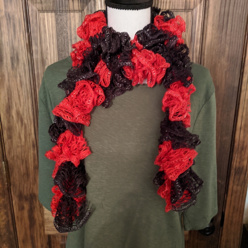 Ruffle Scarves - Picture 8 of 11